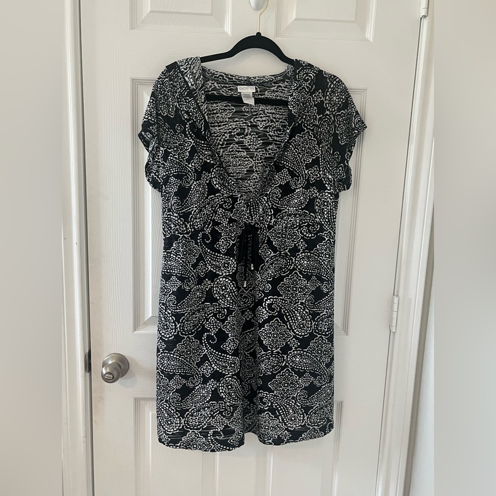Black and white hooded swim cover up